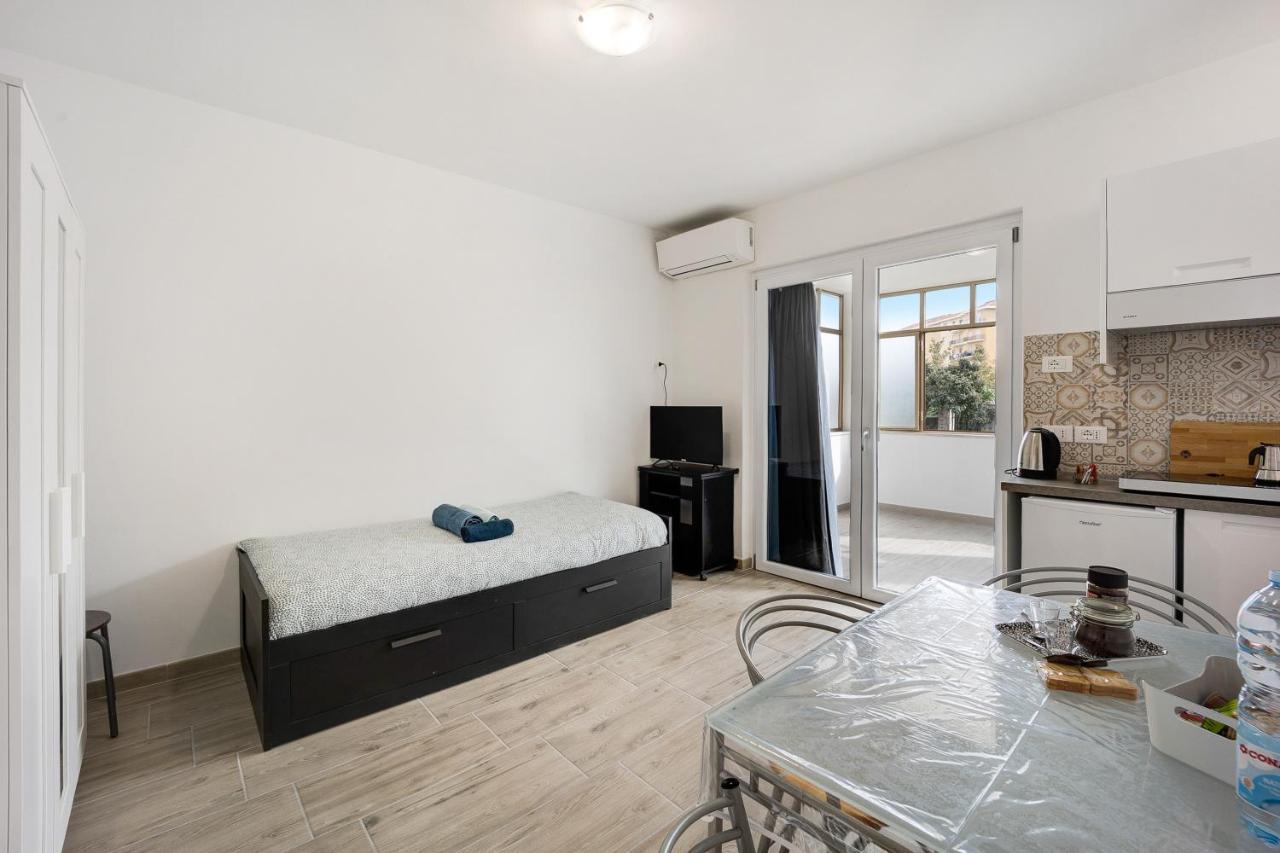 Il Gattino Di Porto Appartamento 3 Imperia Bagian luar foto